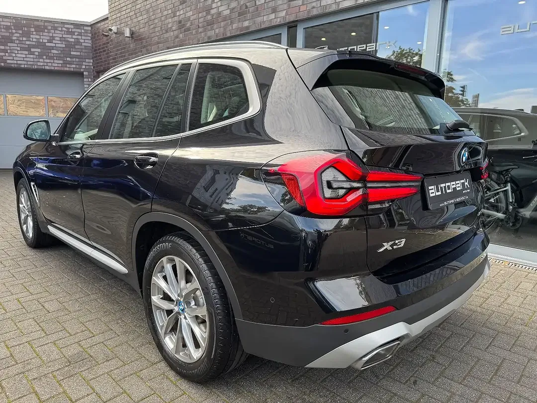 BMW X3 - Thumbnail 10