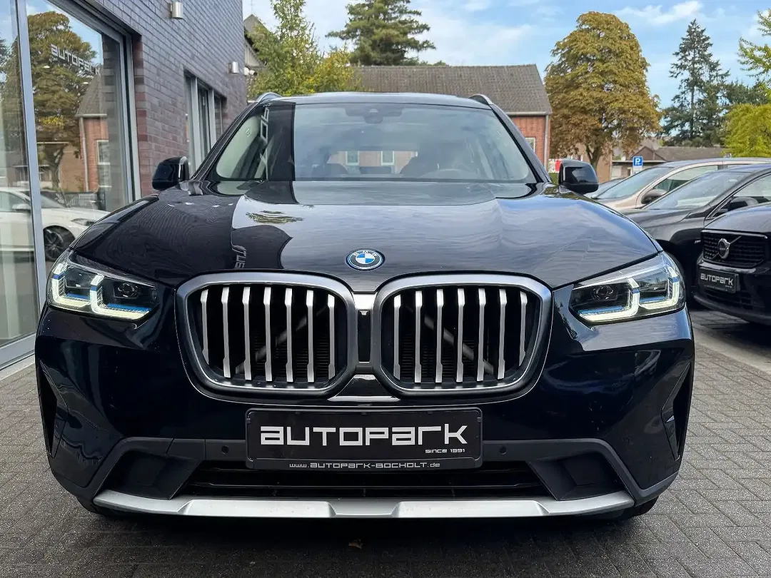 BMW X3 - Thumbnail 3