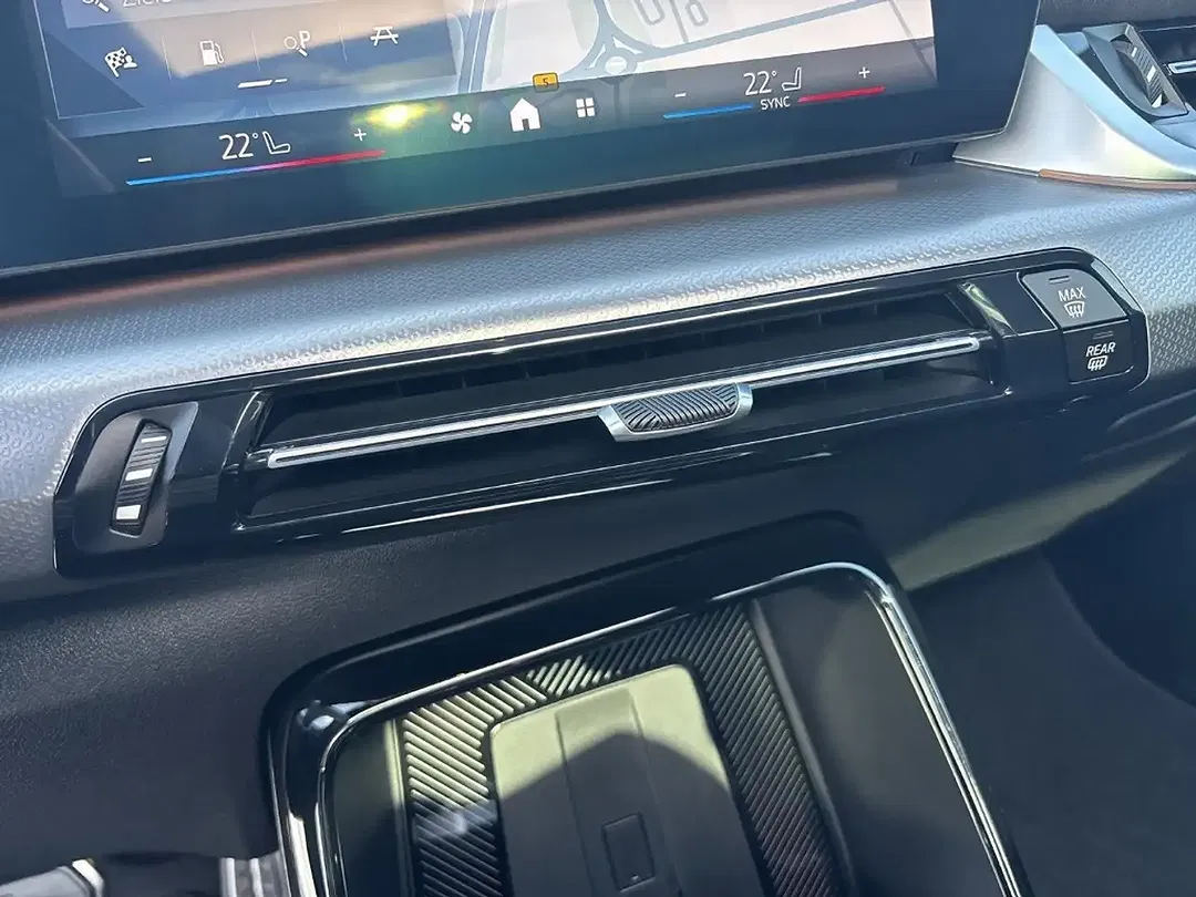 BMW X1 - Thumbnail 12