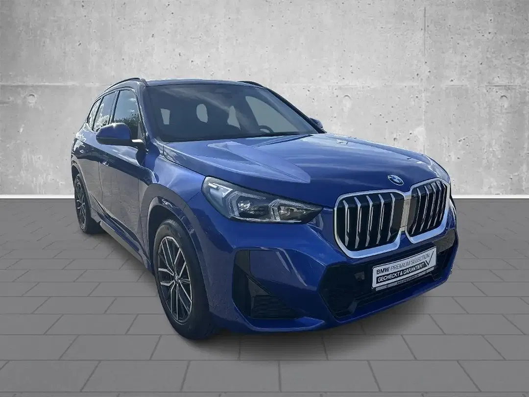 BMW X1 - Thumbnail 4