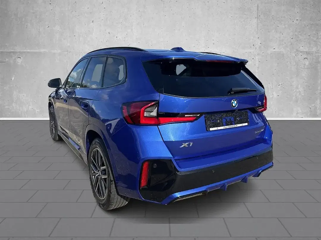 BMW X1 - Thumbnail 5