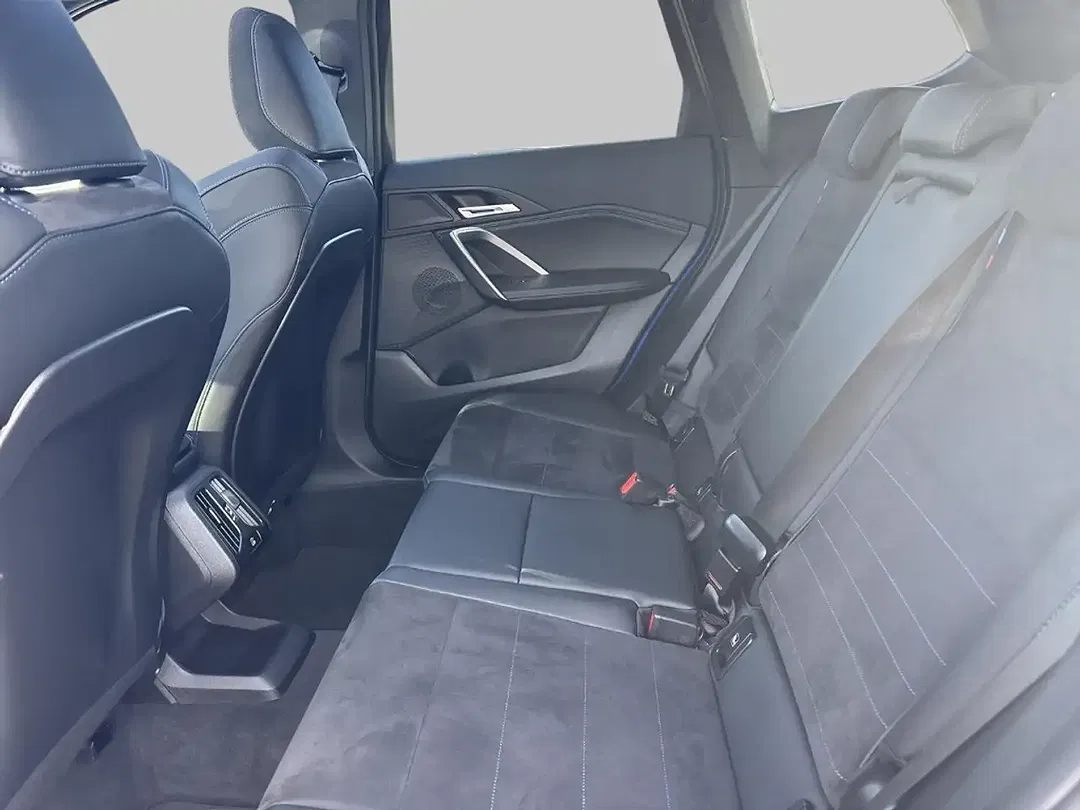BMW X1 - Thumbnail 8