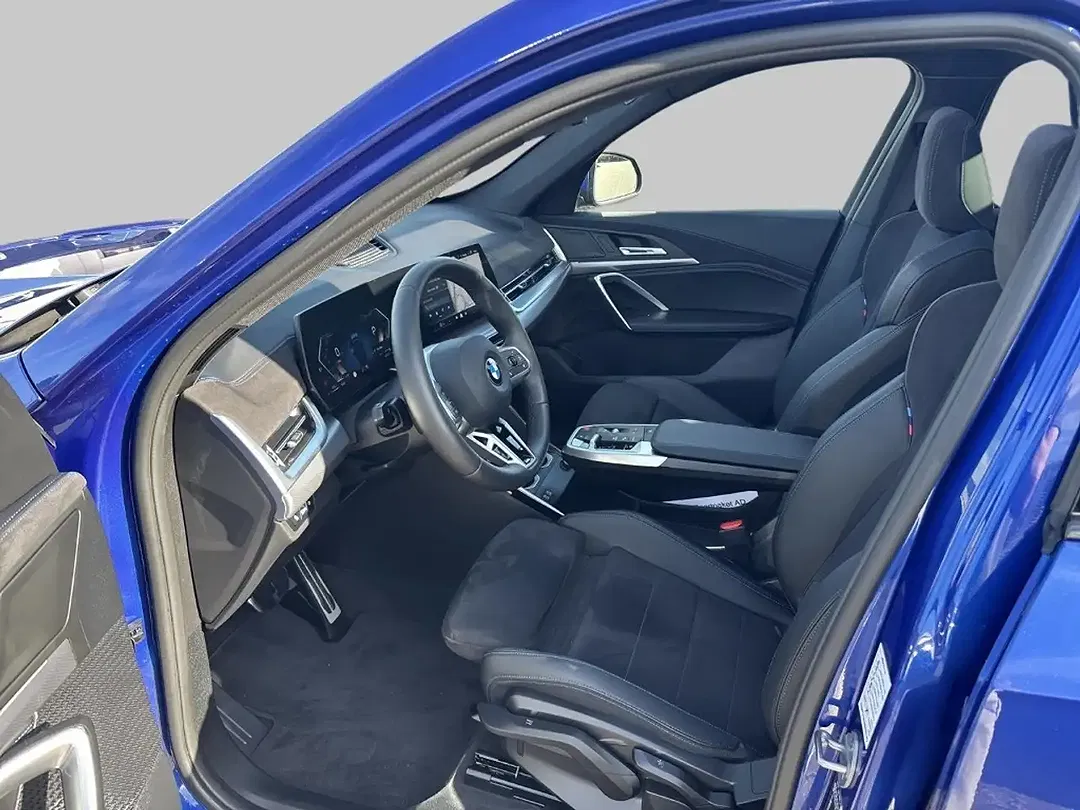 BMW X1 - Thumbnail 9