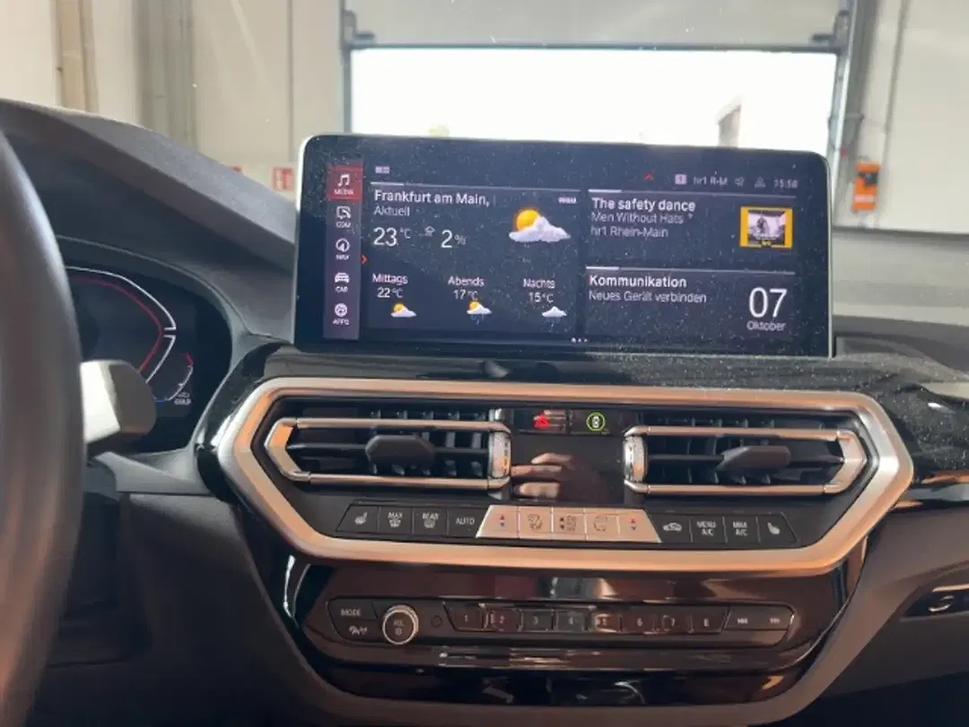 BMW X3 - Thumbnail 9
