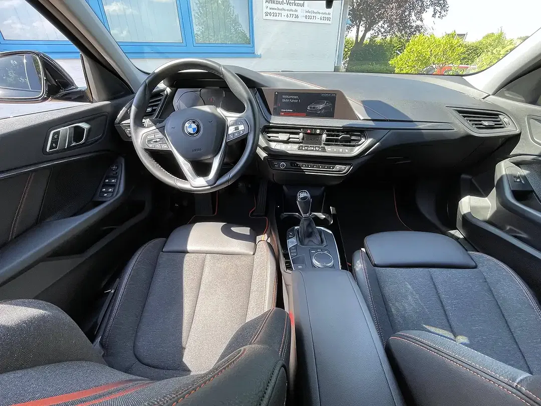 BMW 118 - Thumbnail 11