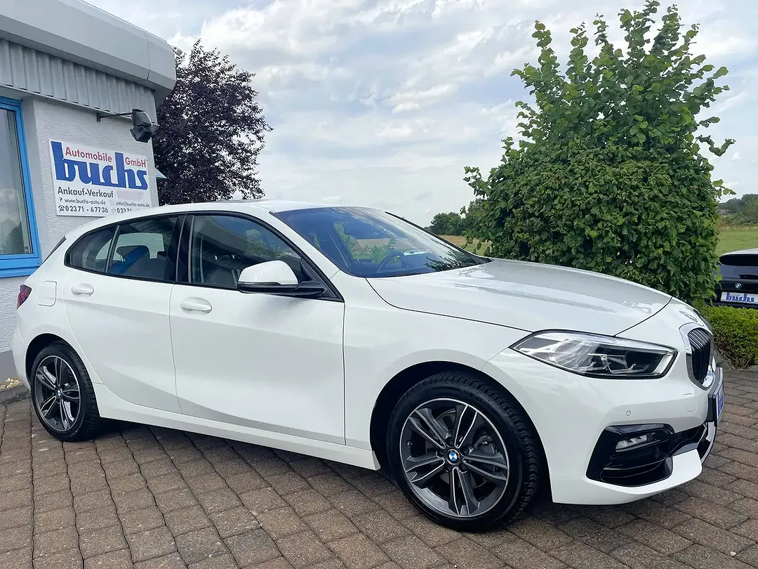 BMW 118 - Thumbnail 1