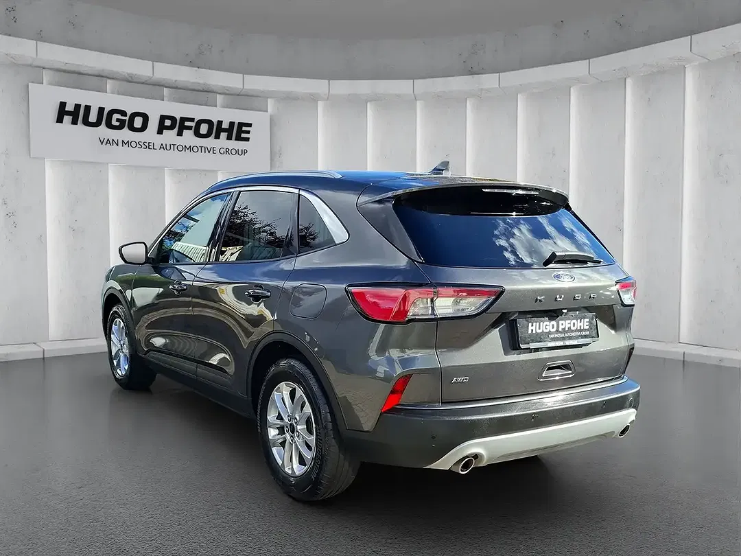 Ford Kuga - Thumbnail 3