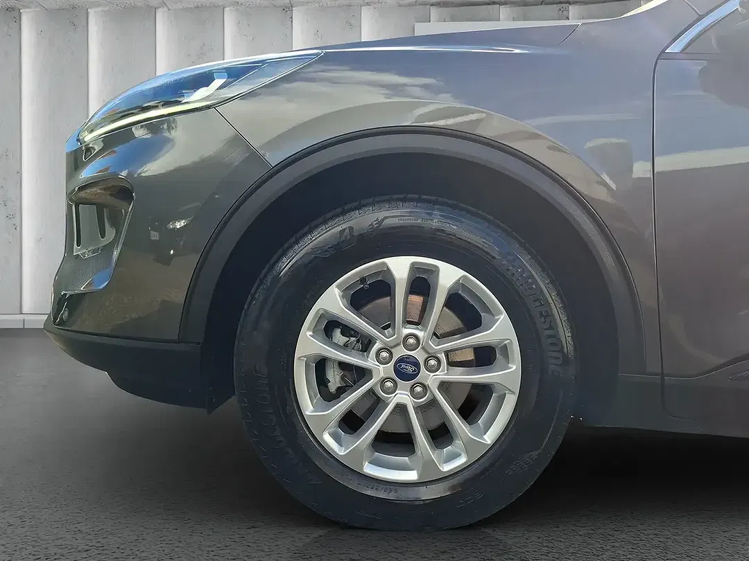 Ford Kuga - Thumbnail 9