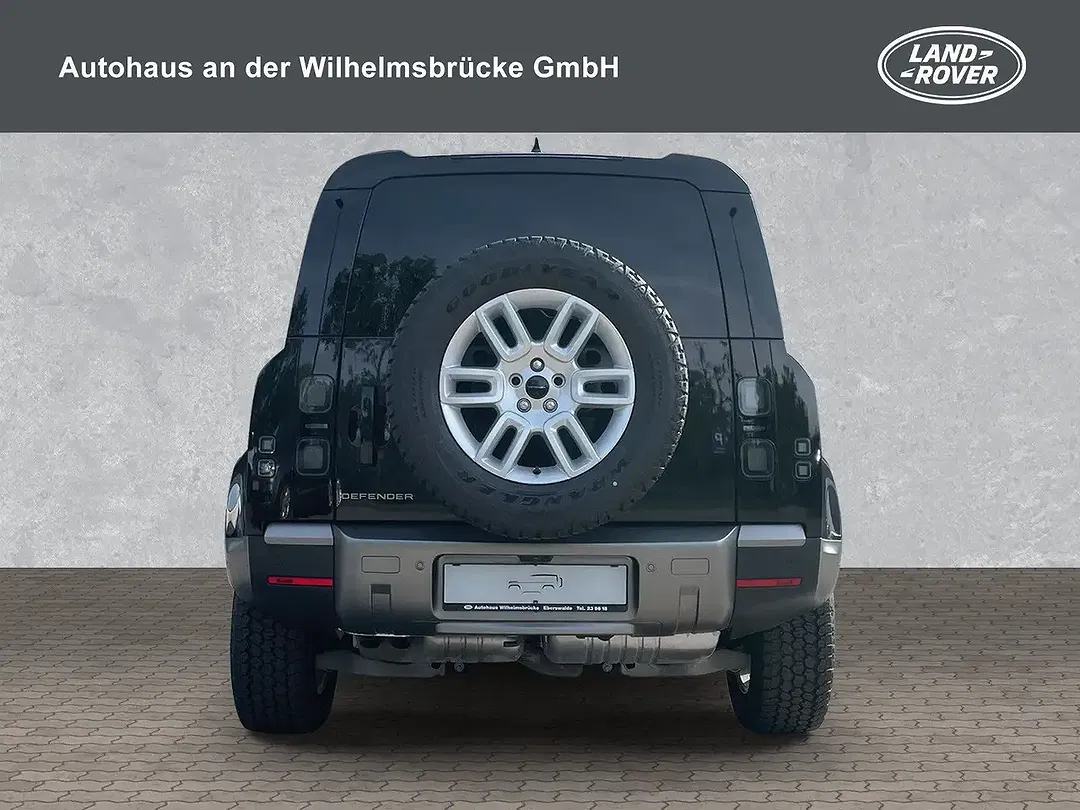 Land Rover Defender - Thumbnail 7