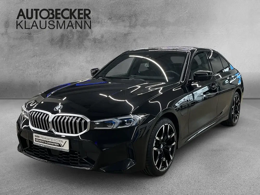BMW 330 - Afbeelding 1