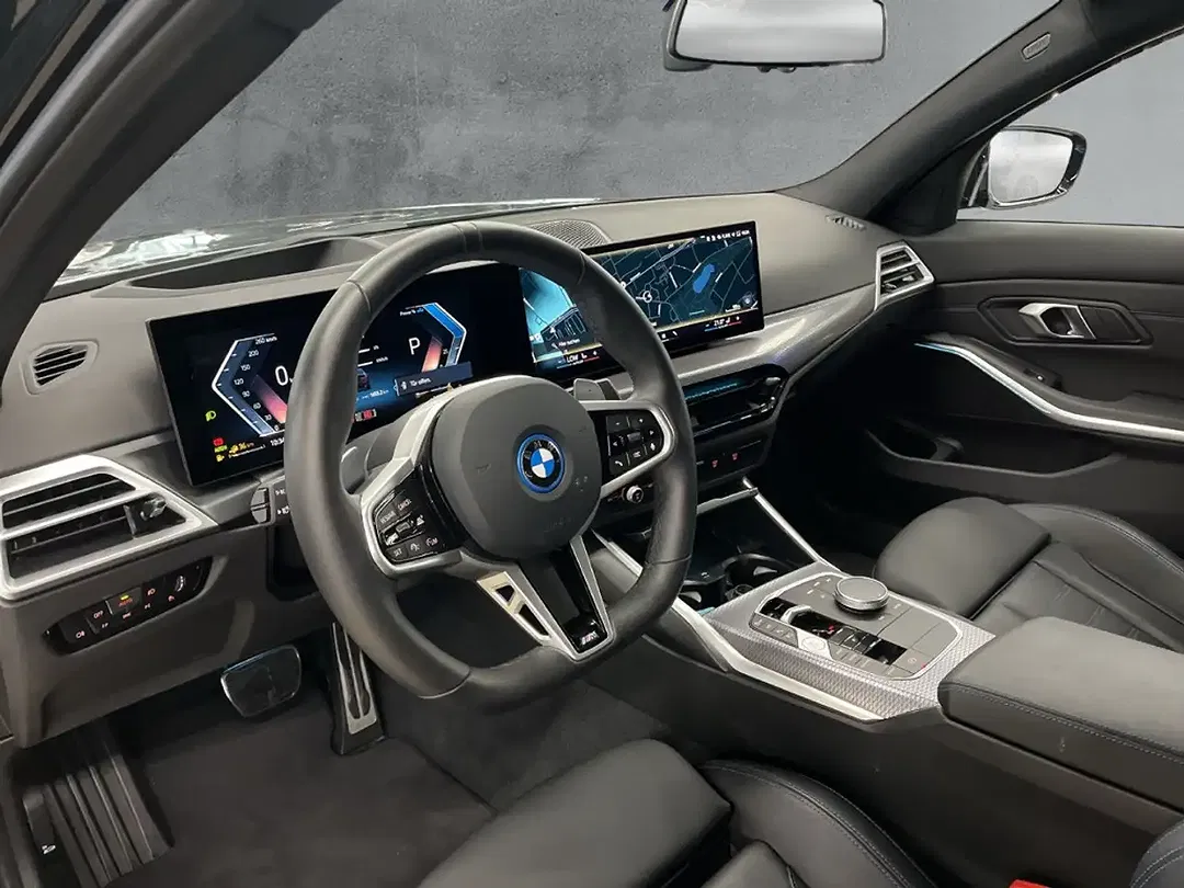 BMW 330 - Thumbnail 8