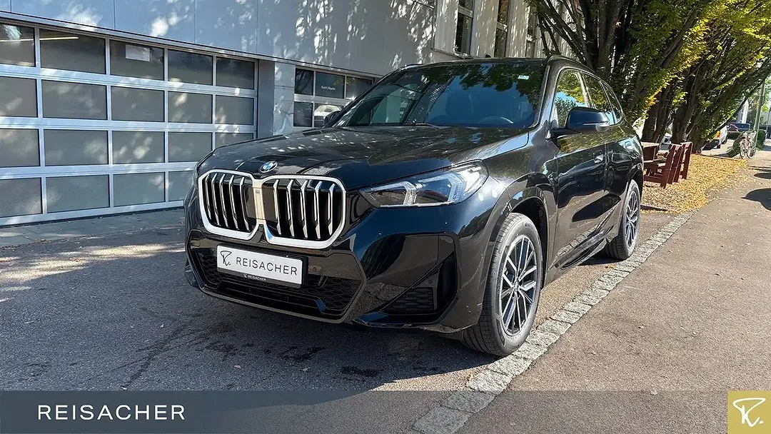 BMW X1 - Thumbnail 1