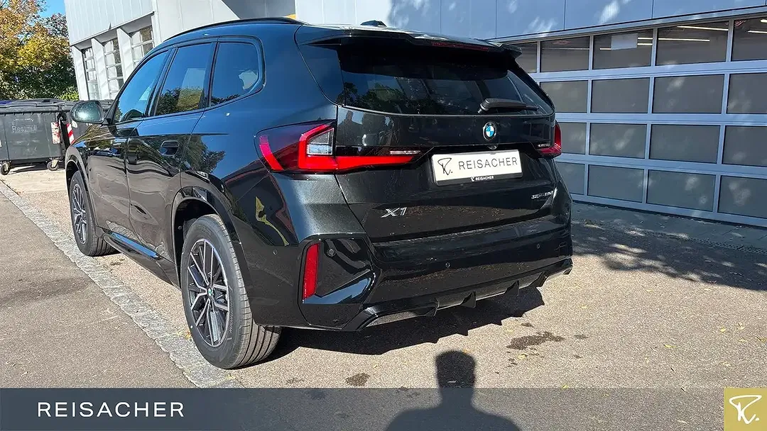 BMW X1 - Thumbnail 2