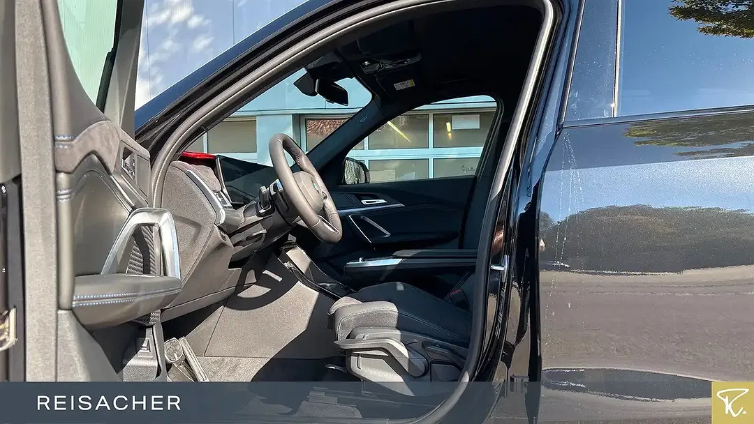 BMW X1 - Thumbnail 4