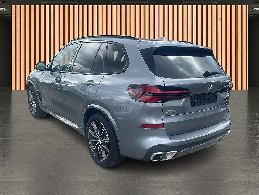 BMW X5 - Thumbnail 16