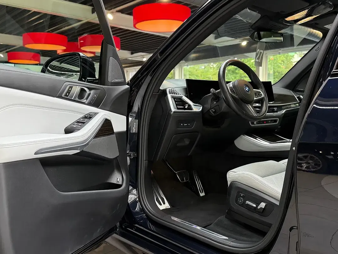 BMW X5 - Thumbnail 11