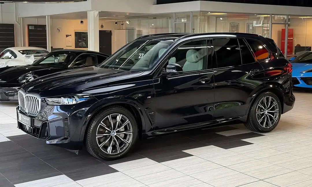 BMW X5 - Thumbnail 2
