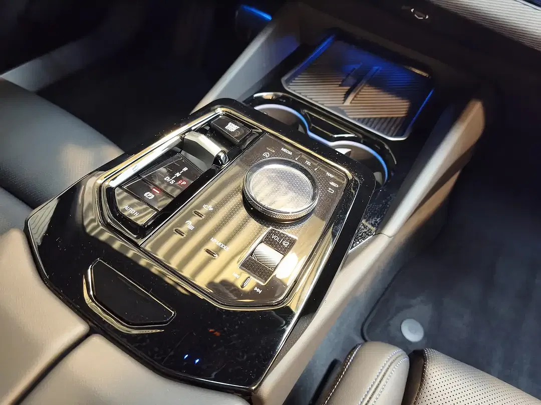 BMW 520 - Thumbnail 15