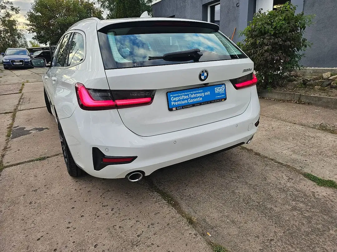 BMW 320 - Thumbnail 6