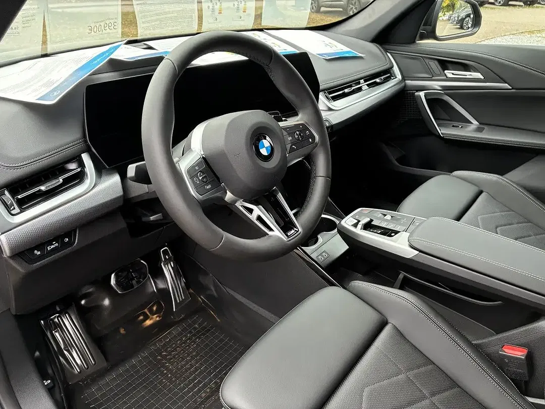 BMW X1 - Thumbnail 10