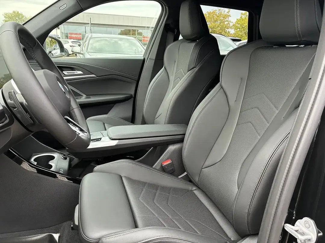 BMW X1 - Thumbnail 11