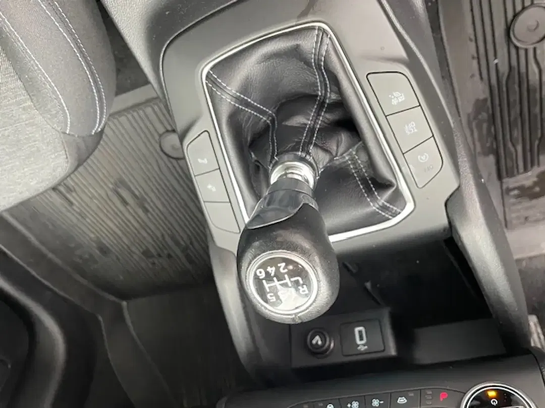 Ford Focus - Thumbnail 10