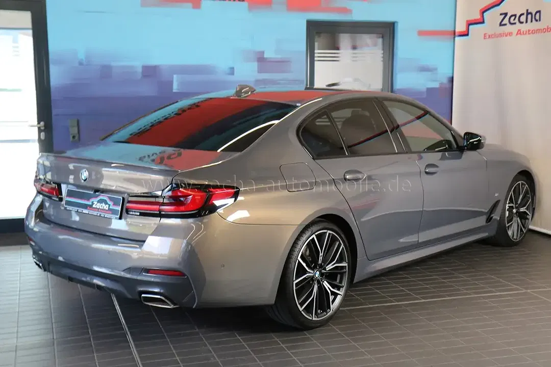 BMW 530 - Thumbnail 25
