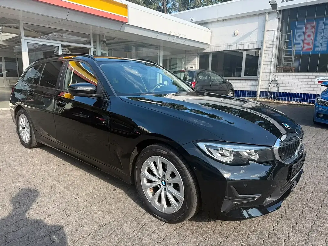 BMW 318 - Thumbnail 3