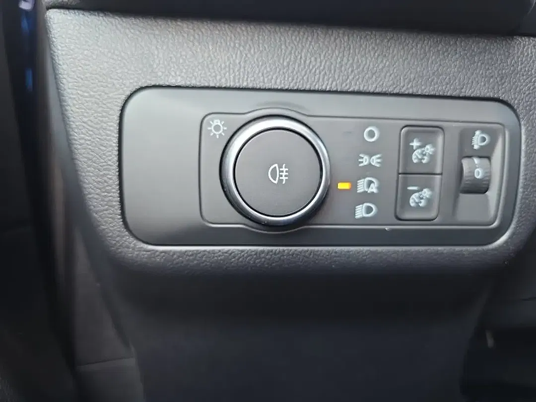 Ford Kuga - Thumbnail 23