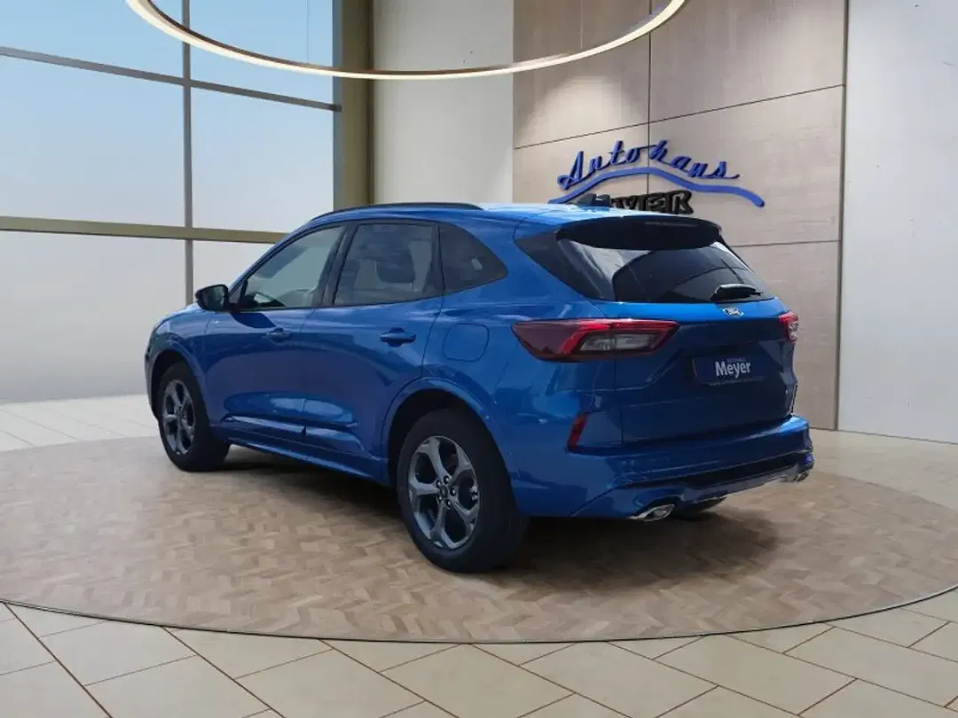 Ford Kuga - Thumbnail 3
