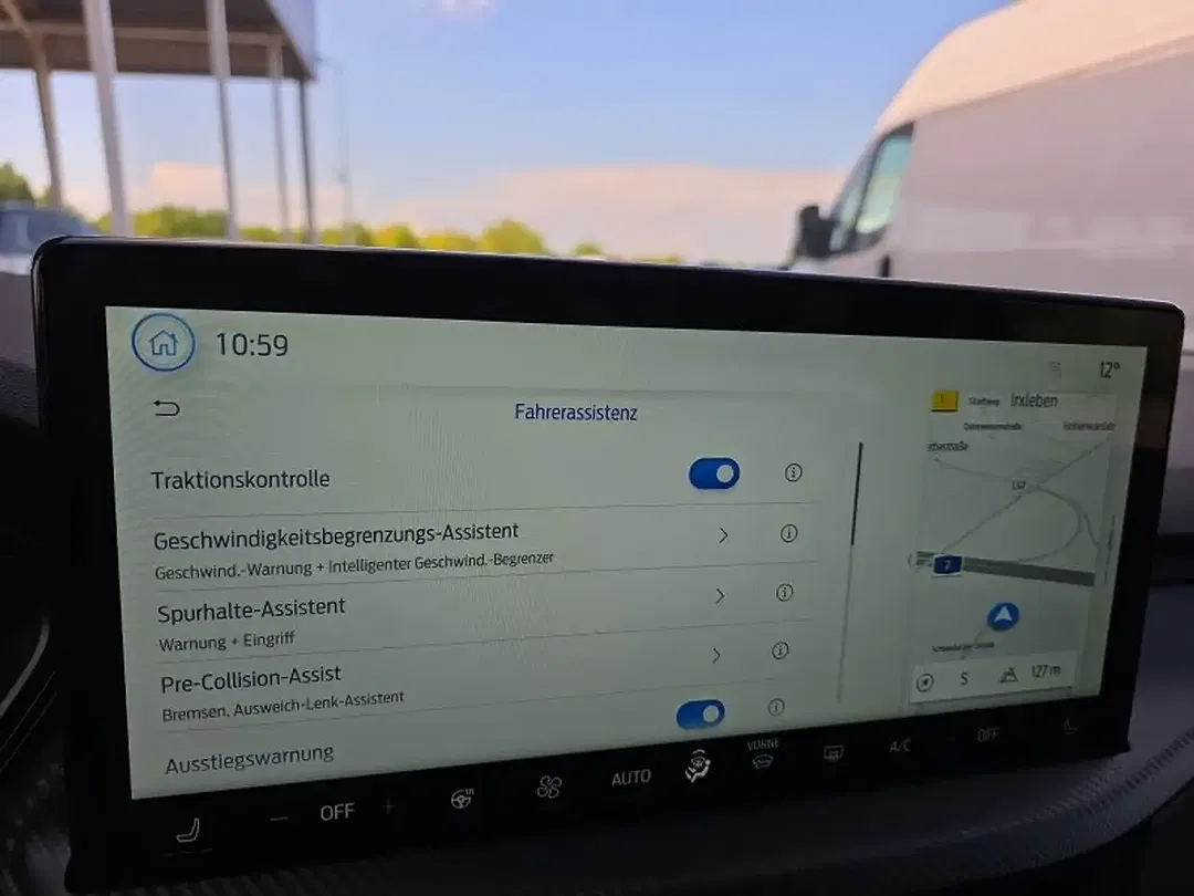 Ford Kuga - Thumbnail 33