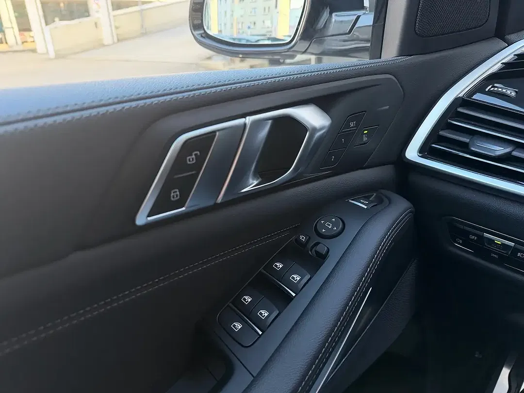 BMW X5 - Thumbnail 15