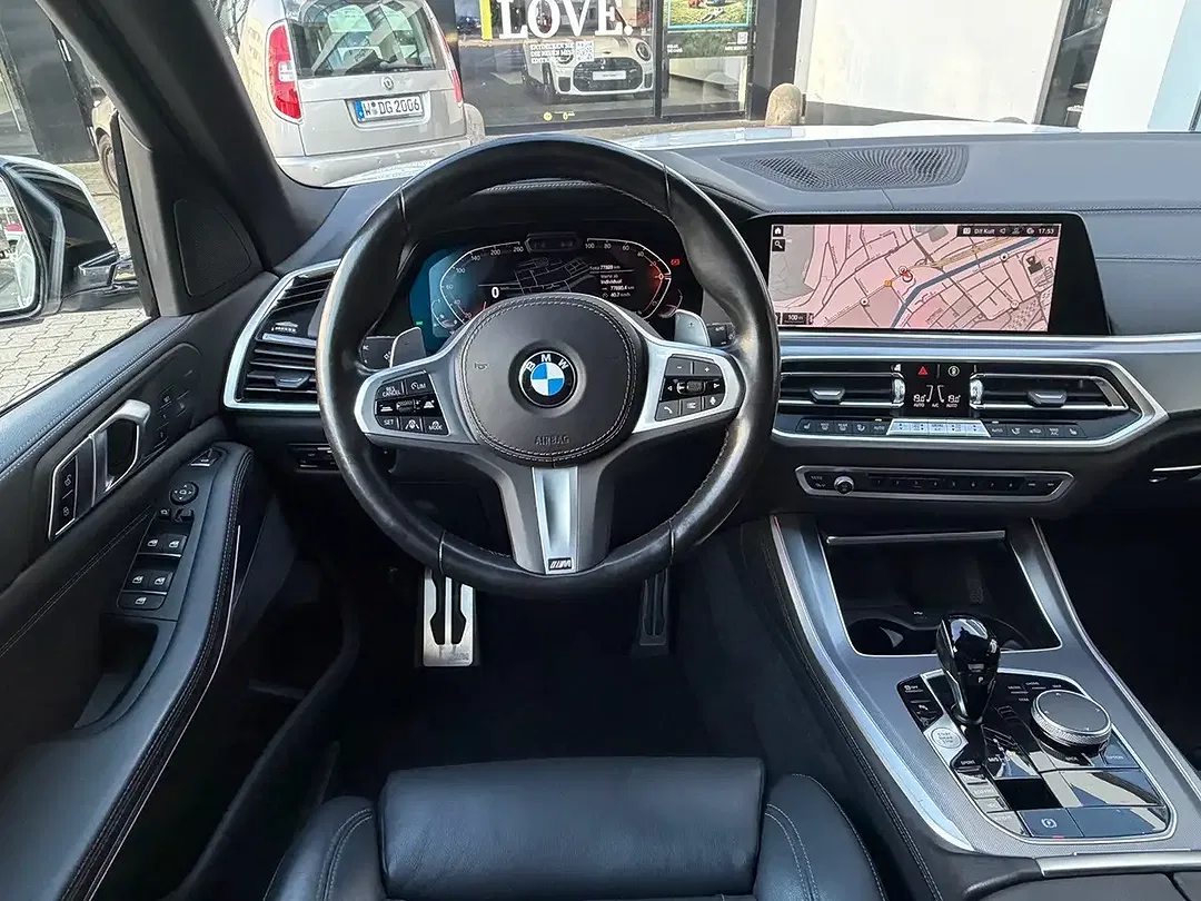 BMW X5 - Thumbnail 6