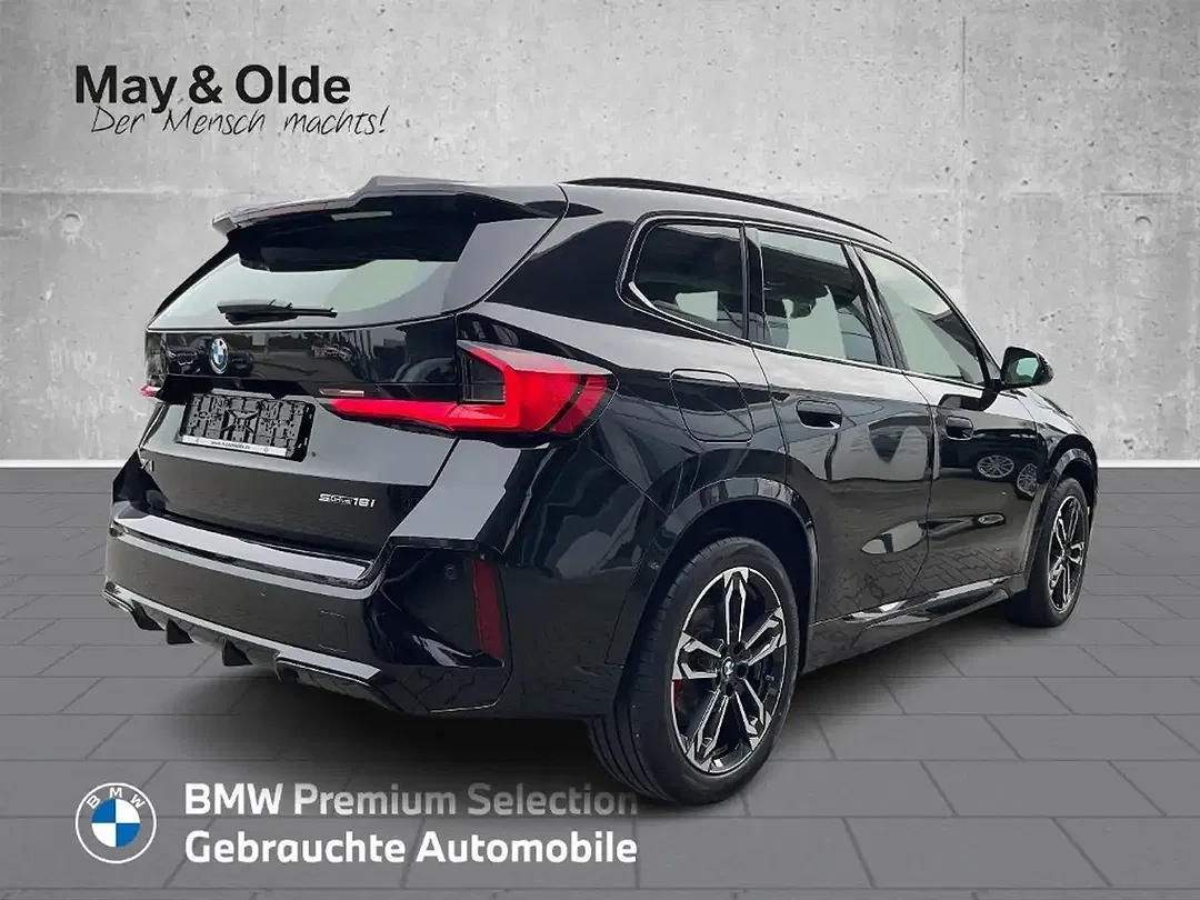 BMW X1 - Thumbnail 3