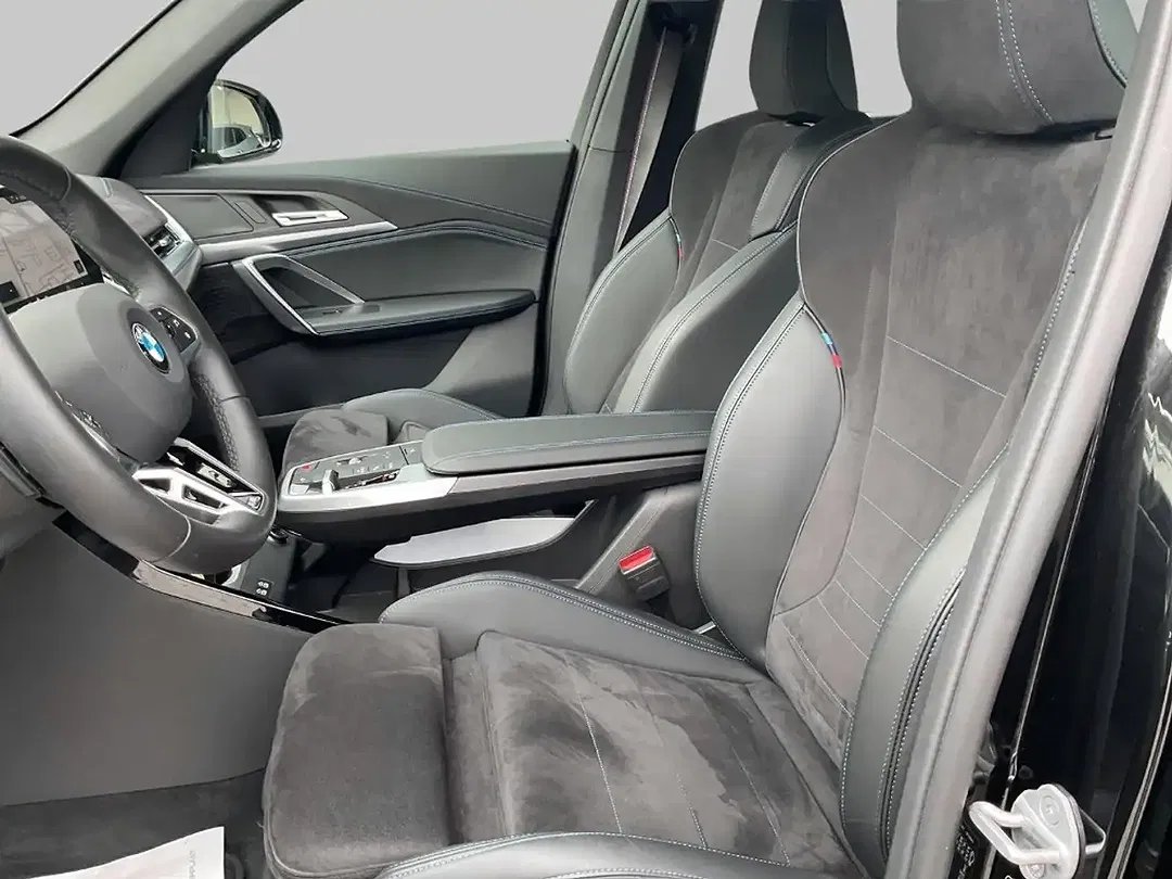 BMW X1 - Thumbnail 9