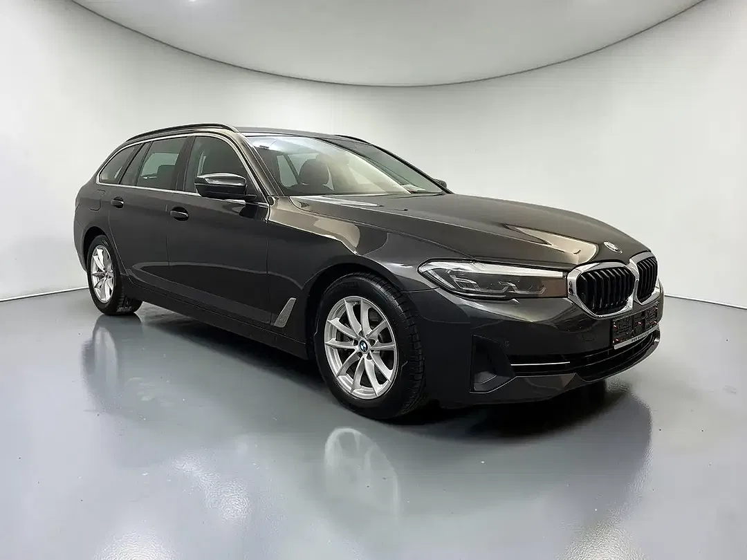 BMW 520 - Thumbnail 3