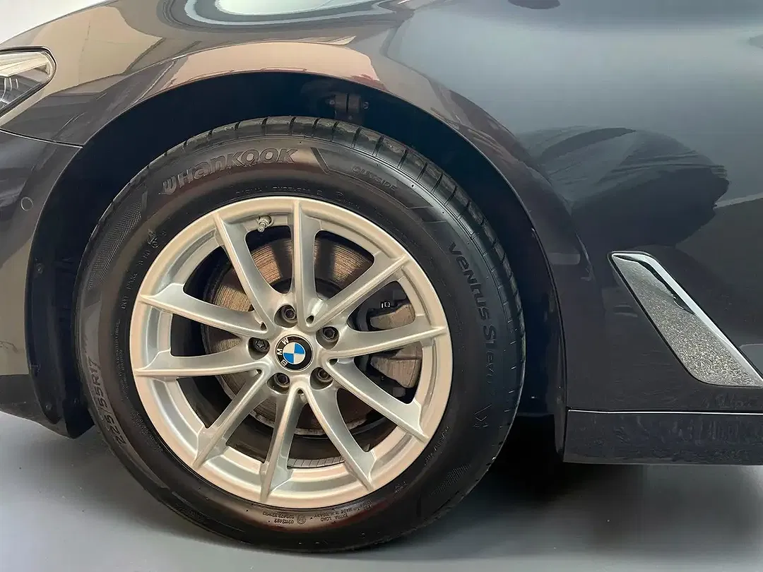 BMW 520 - Thumbnail 7