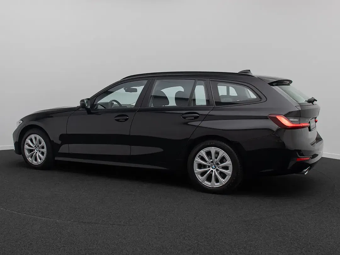 BMW 320 - Thumbnail 10