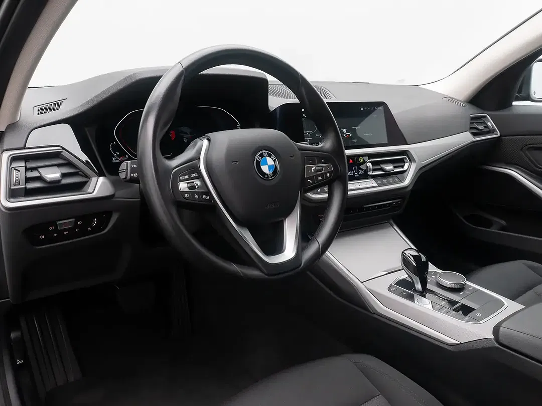 BMW 320 - Thumbnail 21