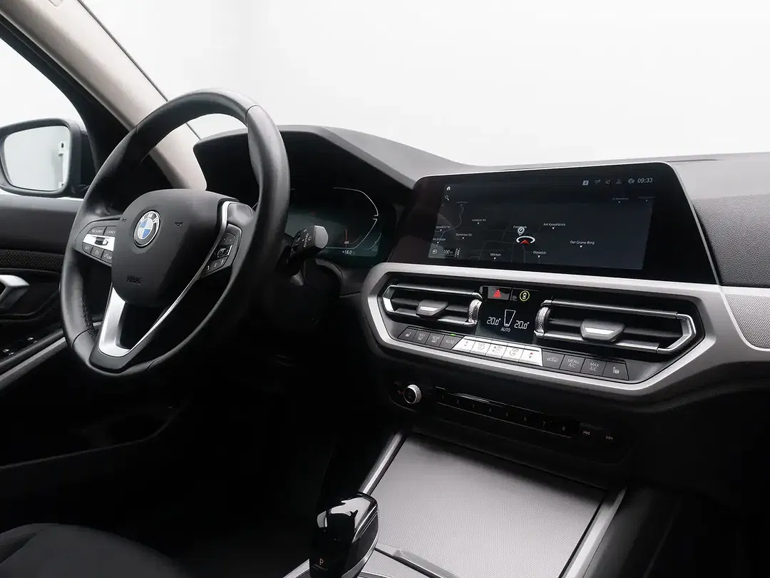BMW 320 - Thumbnail 37