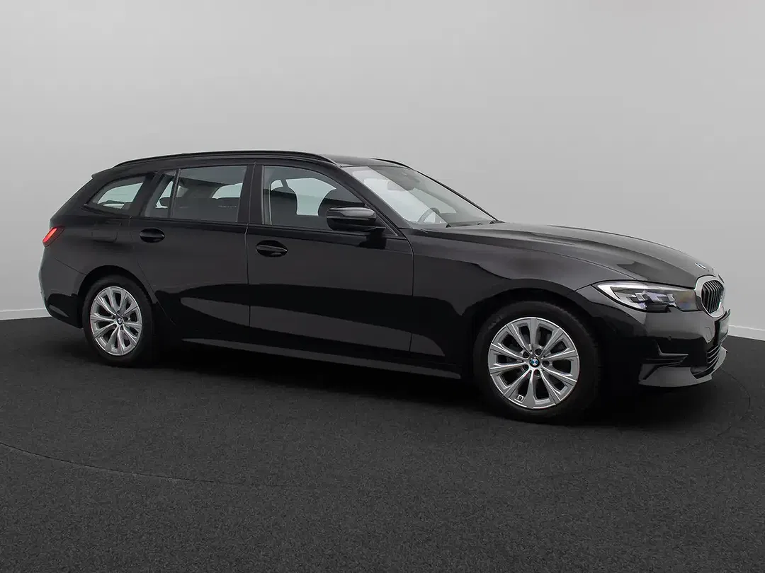 BMW 320 - Thumbnail 4