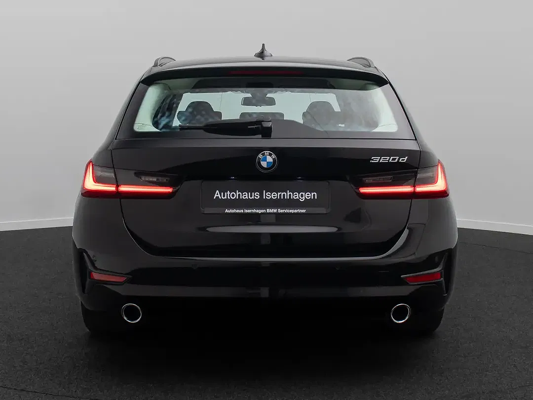 BMW 320 - Thumbnail 8