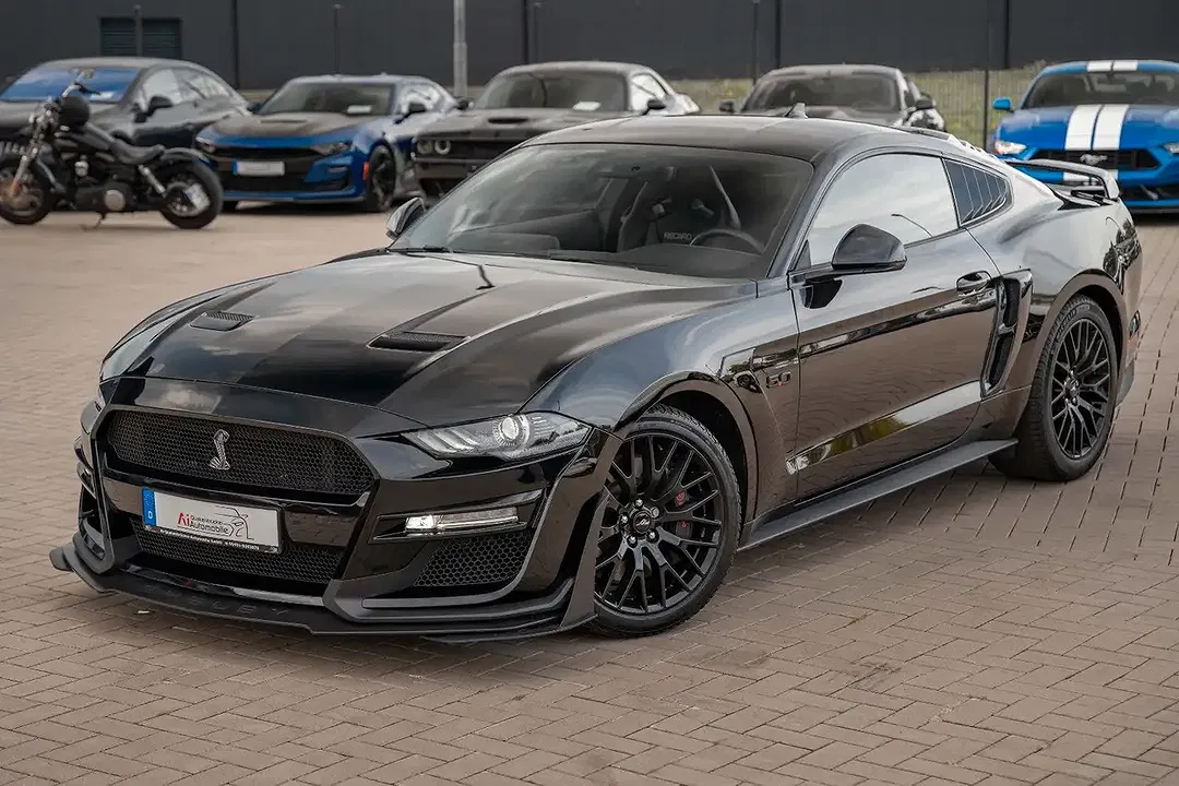 Ford Mustang - Thumbnail 10