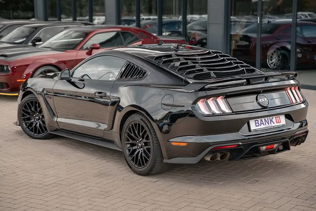 Ford Mustang - Thumbnail 14
