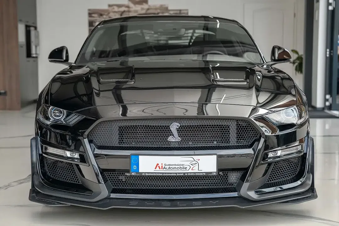 Ford Mustang - Thumbnail 2