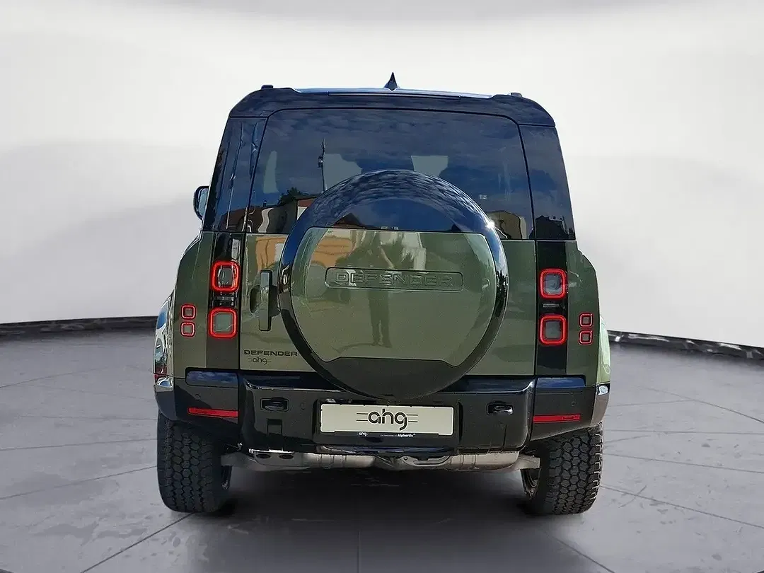 Land Rover Defender - Thumbnail 4