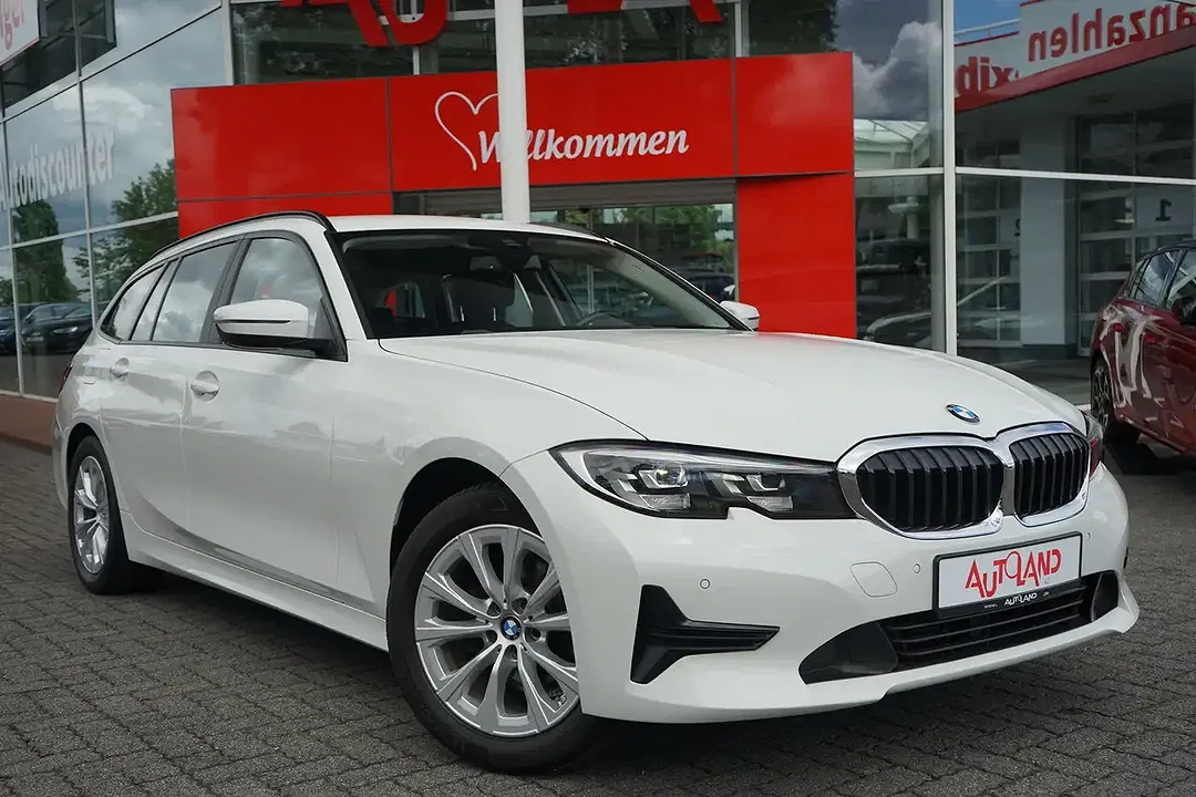 BMW 320 - Thumbnail 2