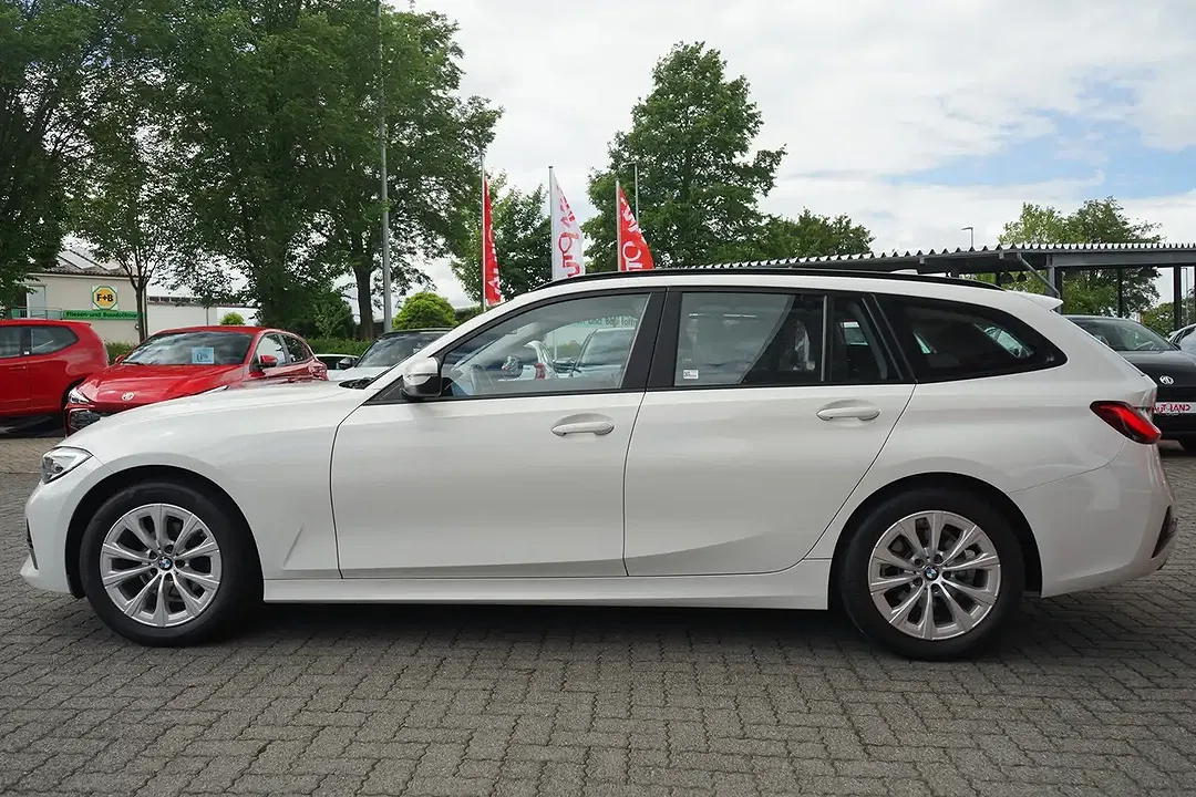 BMW 320 - Thumbnail 7