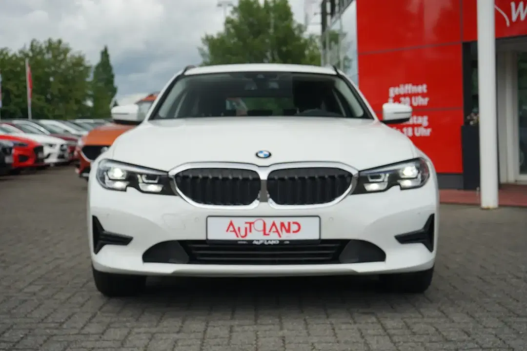 BMW 320 - Thumbnail 9