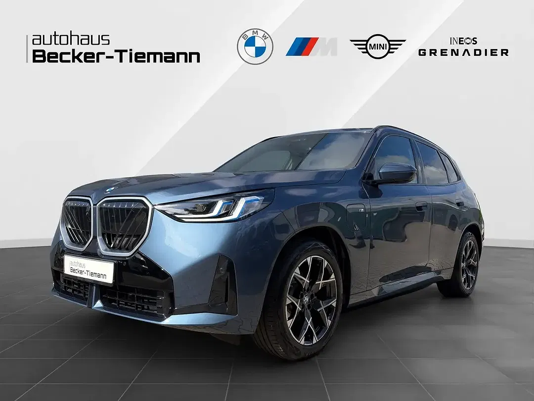 BMW X3 - Thumbnail 1